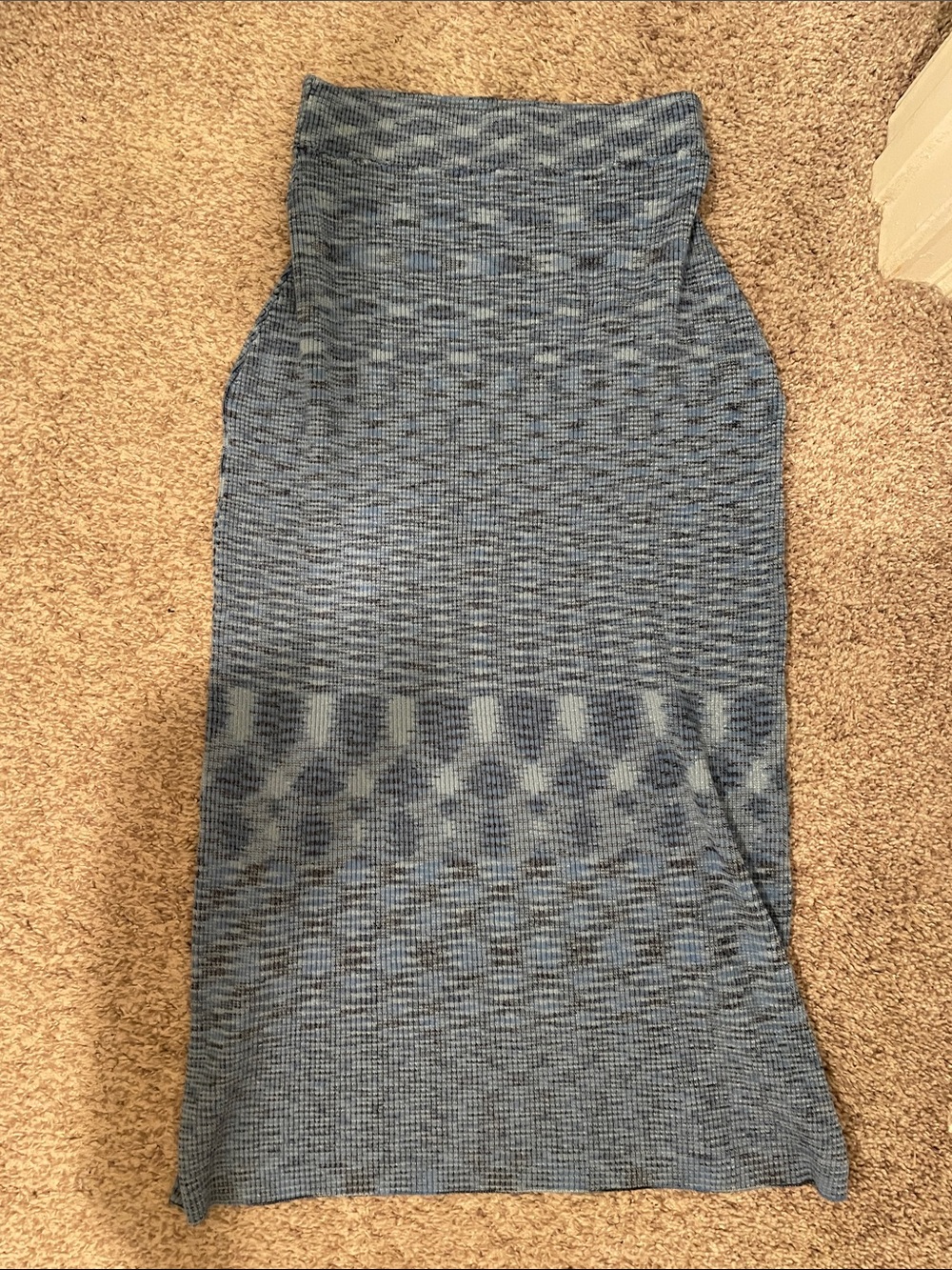 Swny Blue Textured Knit Midi Dress medium